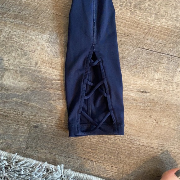 Yoga leggings - Picture 2 of 3